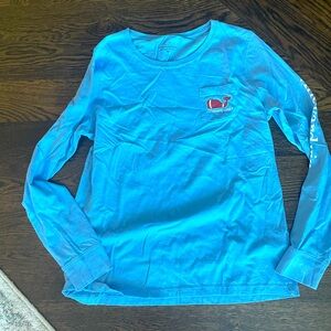Men’s medium Vineyard Vines long sleeve football